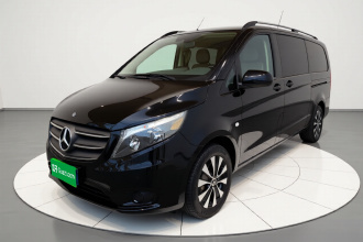 奔驰 威霆 2023款 2.0T 商务版 7座