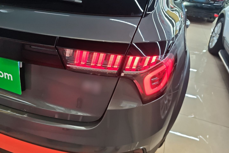 领克02 2019款 1.5T DCT两驱耀Pro版 国VI车身外观6005