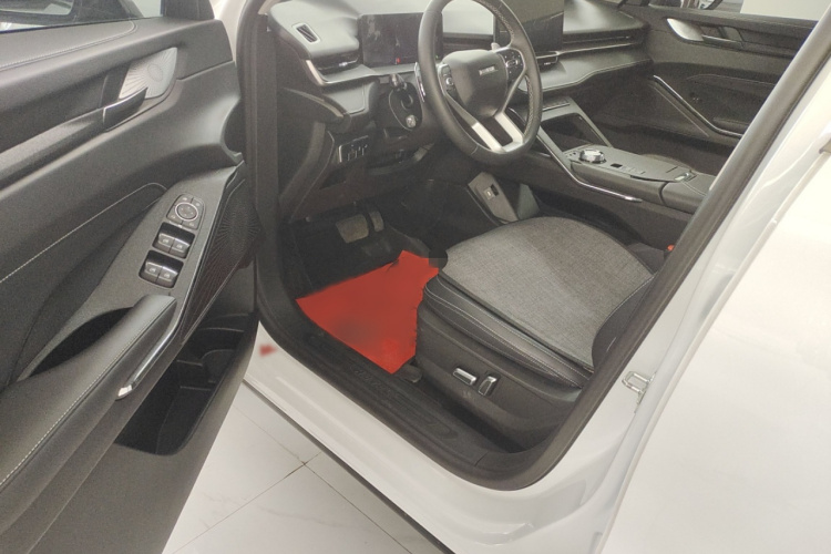 哈弗H6 2022款 第三代 1.5T 自动两驱Max中控内饰7002