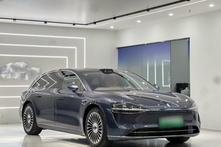 鸿蒙智行 享界S9T 2025款 增程 Ultra长续航版车身外观6003