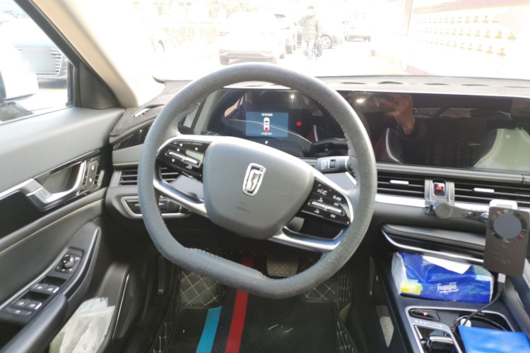 奔腾B70 2025款 龙耀版 1.5T 欢享型中控内饰13