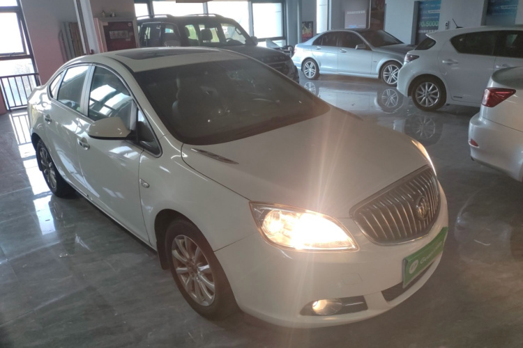 别克 英朗 2013款 GT 1.6L 自动时尚版车身外观3