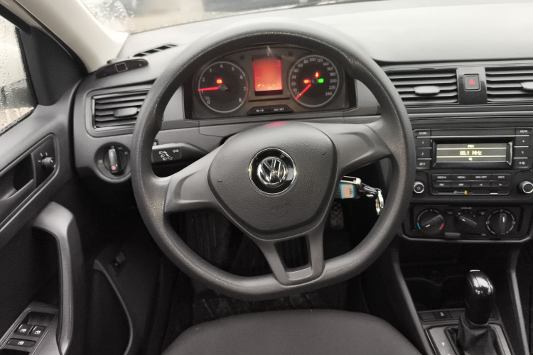 大众 桑塔纳 2021款 1.5L 自动风尚版中控内饰13