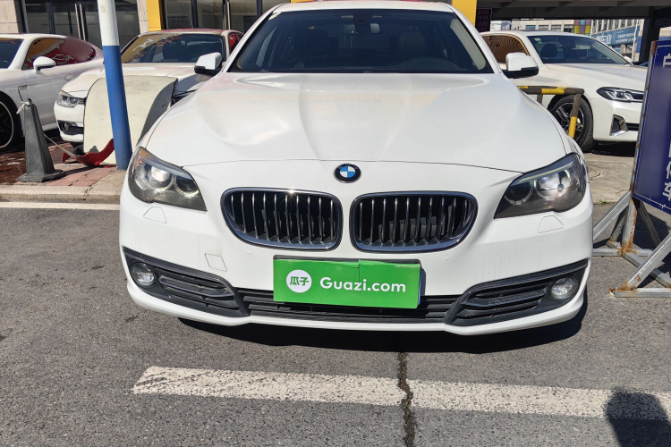 宝马5系 2017款 525Li 豪华设计套装车身外观6001