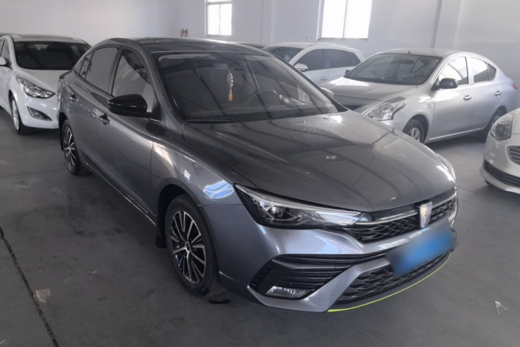 荣威i5 2021款 1.5L CVT铂金版车身外观3