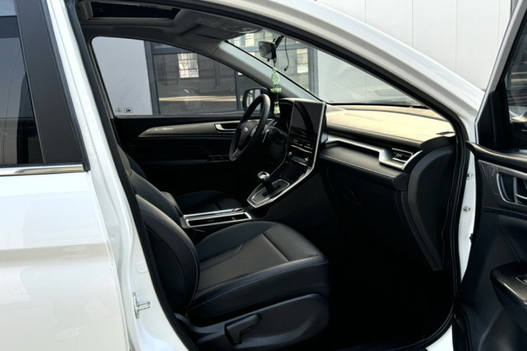 哈弗M6 2023款 PLUS 1.5T DCT豪华智联型局部细节41