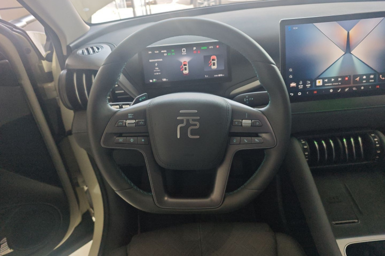 比亚迪 元PLUS 2025款 智驾版 510KM 超越型中控内饰13