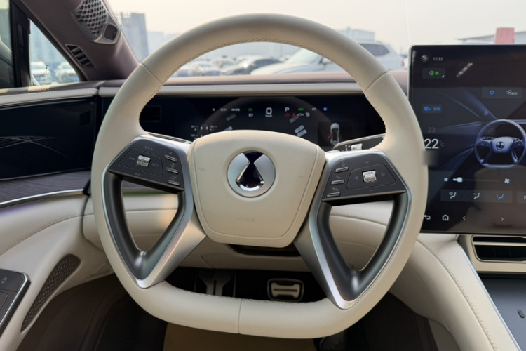 腾势Z9GT 2024款 1100四驱Max版局部细节13