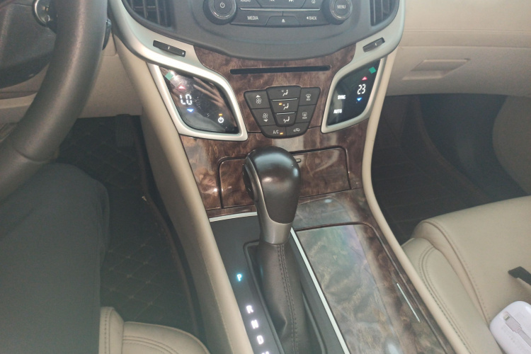 别克 君越 2013款 2.4L SIDI领先舒适型局部细节18