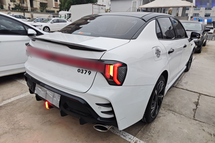 领克03 2023款 1.5TD DCT劲Plus车身外观7