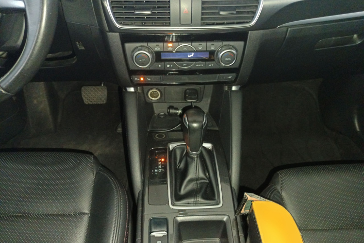 马自达CX-5 2015款 2.5L 自动四驱尊贵型局部细节18