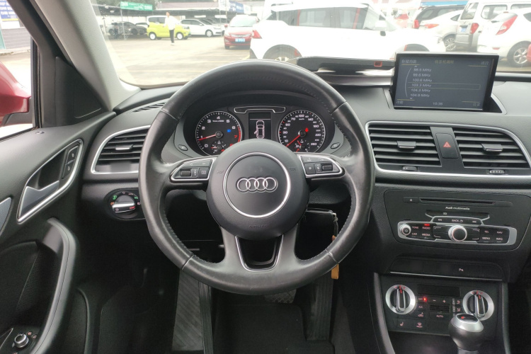 奥迪Q3 2015款 35 TFSI 舒适型局部细节13