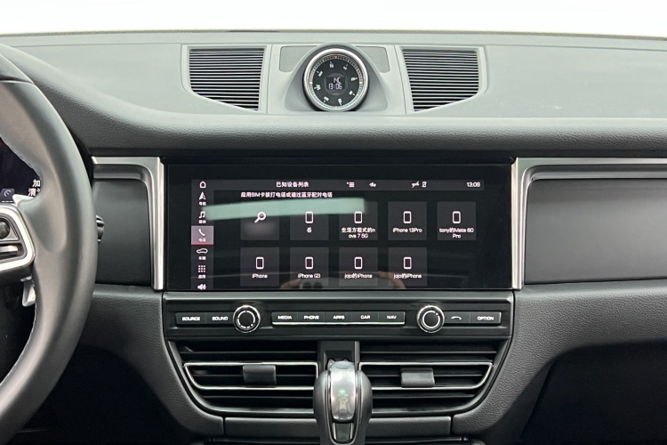 保时捷 2020款 Macan 2.0T中控内饰7010