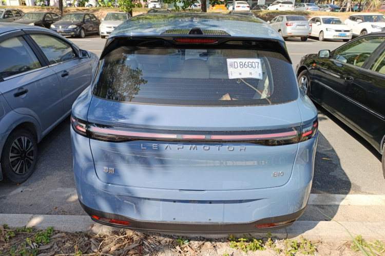 零跑汽车 零跑B10 2025款 510激光雷达版车身外观6