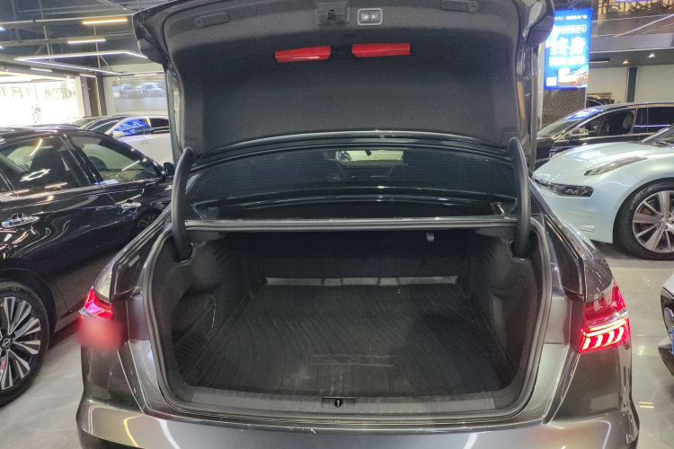 奥迪A6L 2021款 55 TFSI quattro 尊享动感型局部细节23