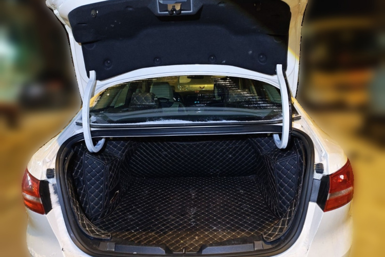 福特 福睿斯 2017款 改款 1.5L 自动舒适型中控内饰23