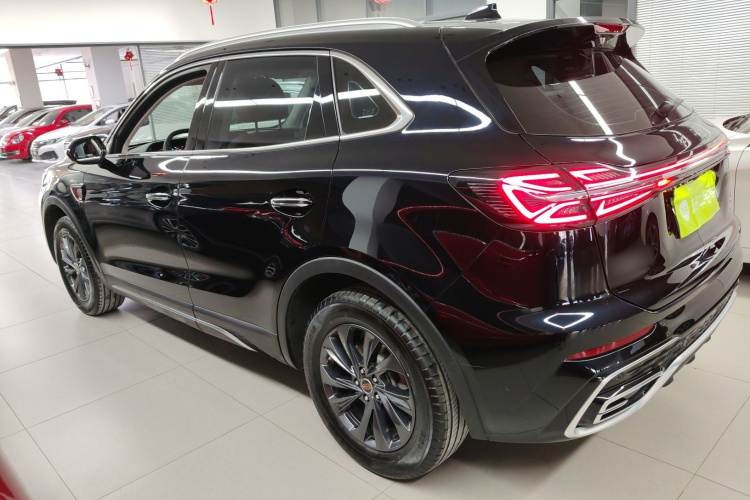 红旗HS5 2025款 2.0T 两驱旗享Pro版车身外观6003