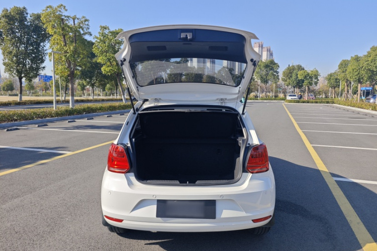 大众 Polo 2016款 1.4L 自动风尚型局部细节23