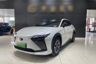 雷克萨斯RZ 2023款 450e 四驱纵行版