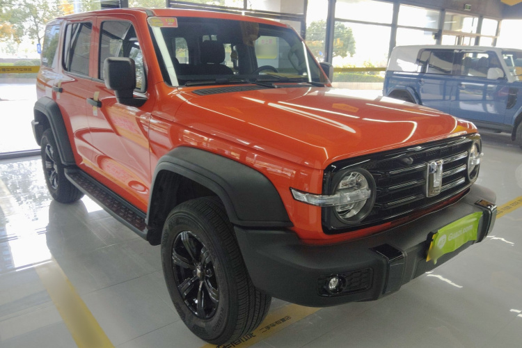 坦克300 2021款 越野版 2.0T 探索者车身外观3