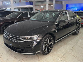 大众 迈腾 2025款 改款二 众享款 330TSI DSG豪华型