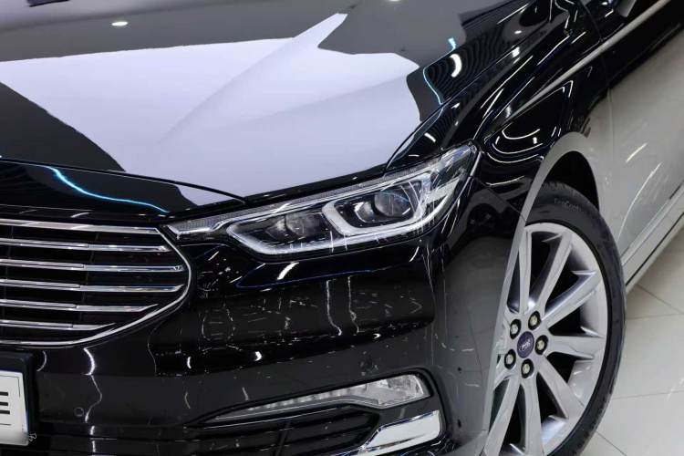 福特 金牛座 2019款 EcoBoost 245 尊享版局部细节36