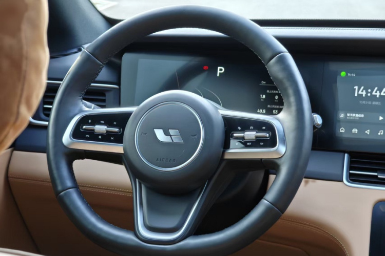 理想汽车 理想ONE 2021款 增程6座版中控内饰7002