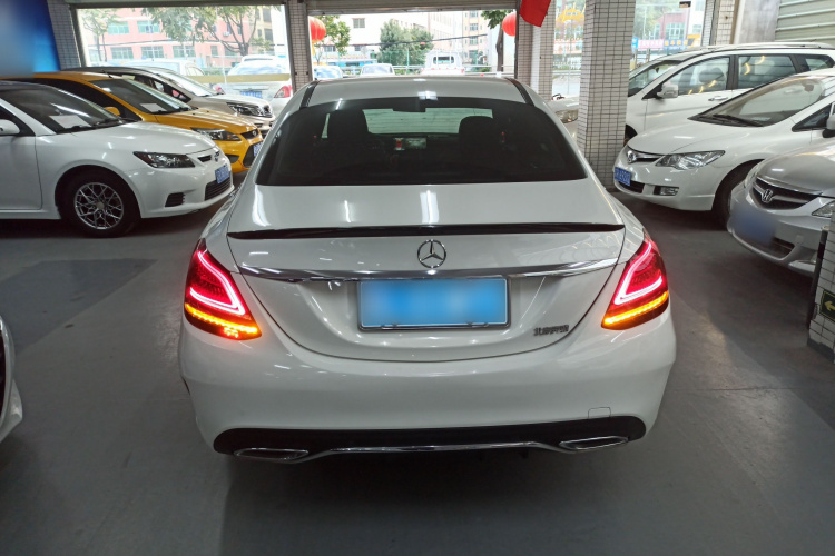 奔驰C级 2021款 C 200 L 动感型运动版车身外观6