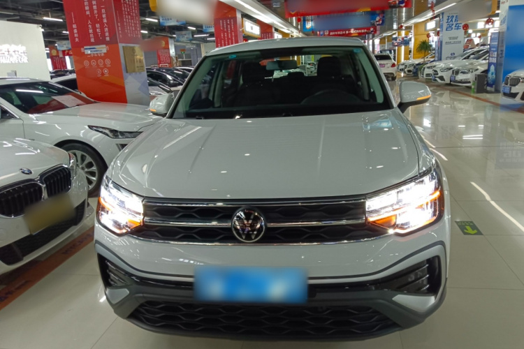 大众 途岳 2023款 300TSI 两驱新月版车身外观2