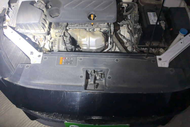 名爵 MG5 2021款 180DVVT CVT青春豪华版局部细节24