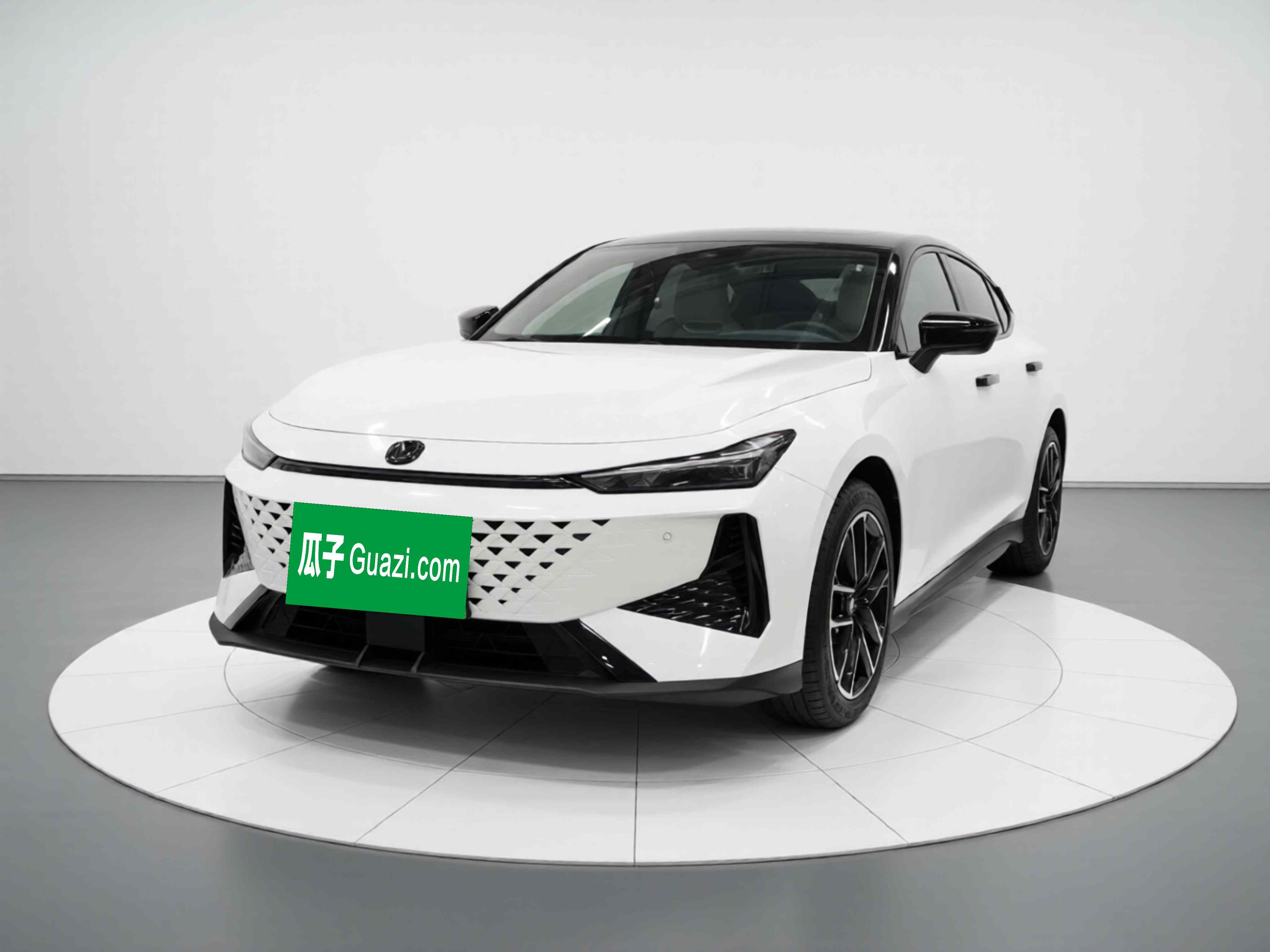 长安UNI-V 2024款 1.5T 尊贵型(2)