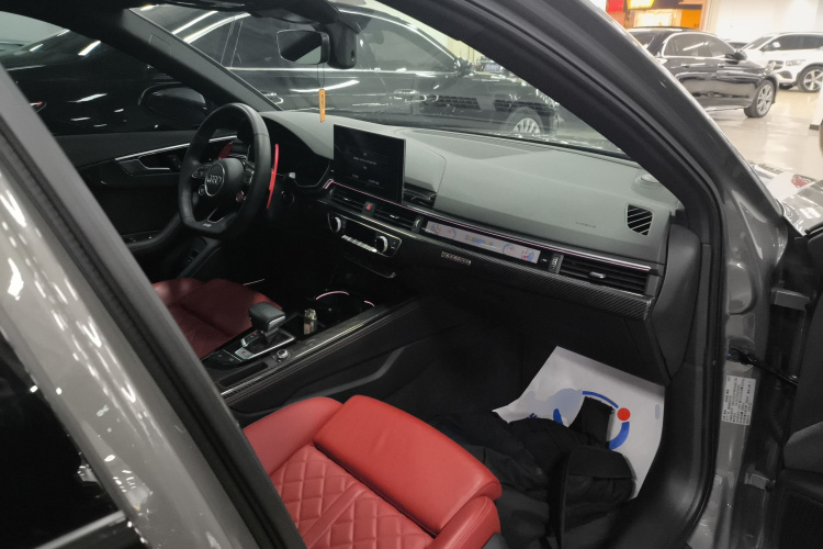 奥迪S4 2023款 S4 3.0TFSI中控内饰7002