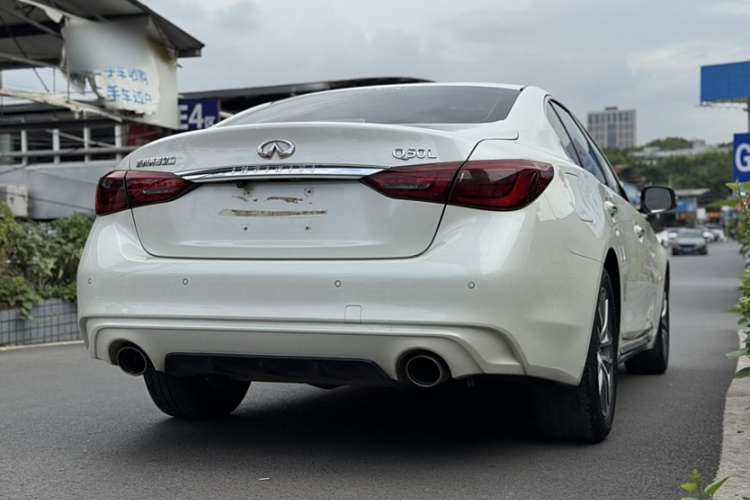 英菲尼迪Q50L 2018款 2.0T 舒适版 国VI车身外观6002