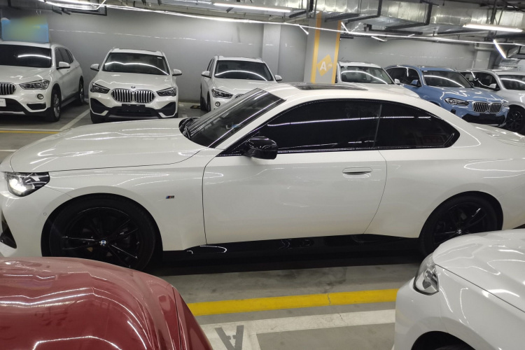 宝马2系(进口) 2023款 225i M运动曜夜套装车身外观4