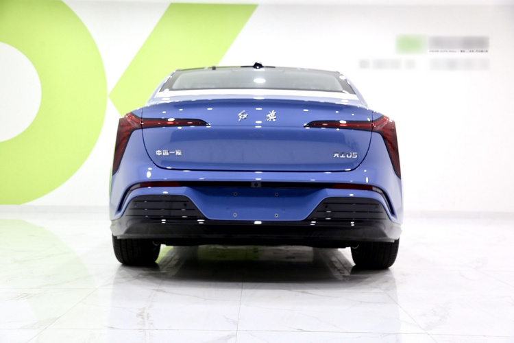 红旗天工05 2025款 550智选版车身外观6005