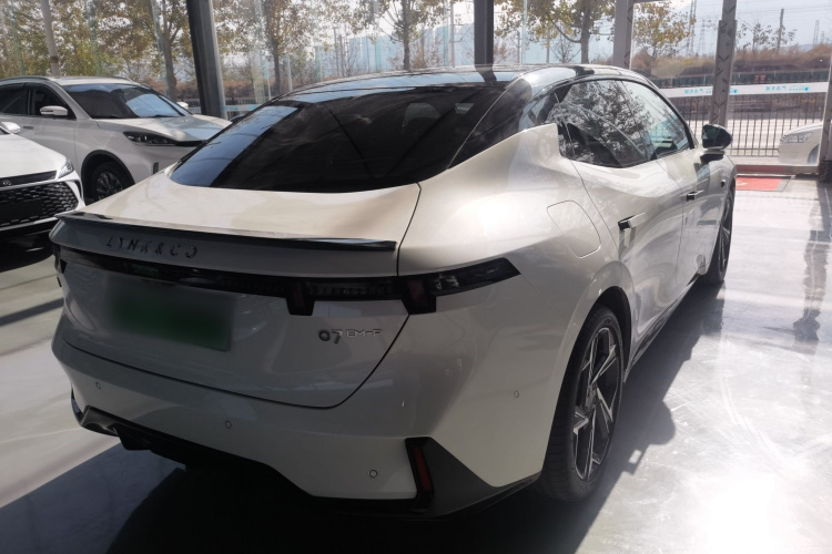 领克07 2024款 EM-P 126长续航 Ultra车身外观7