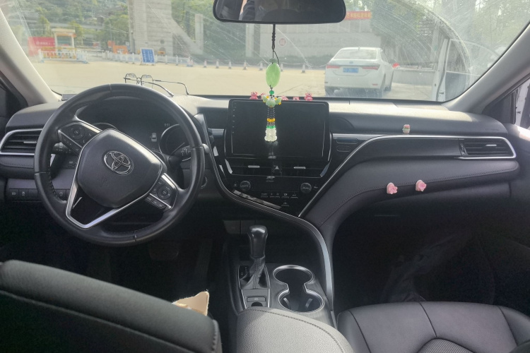 丰田 凯美瑞 2021款 2.0G 豪华版中控内饰12