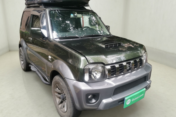 铃木 吉姆尼 2015款 1.3 AT Mode3导航版车身外观3