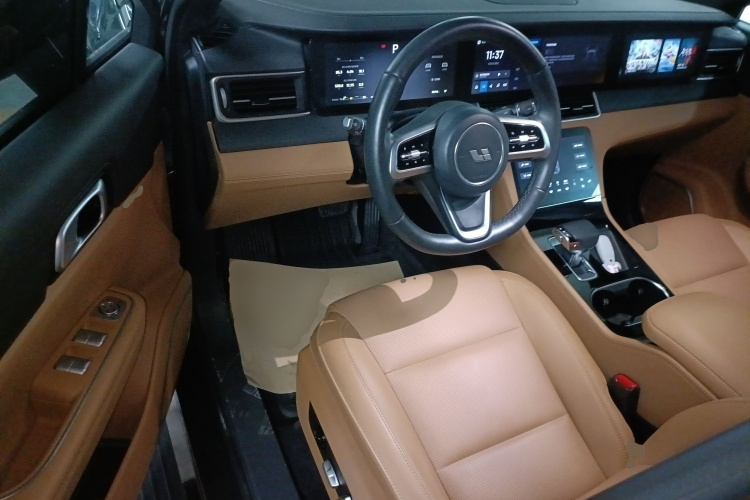 理想汽车 理想ONE 2021款 增程6座版中控内饰20