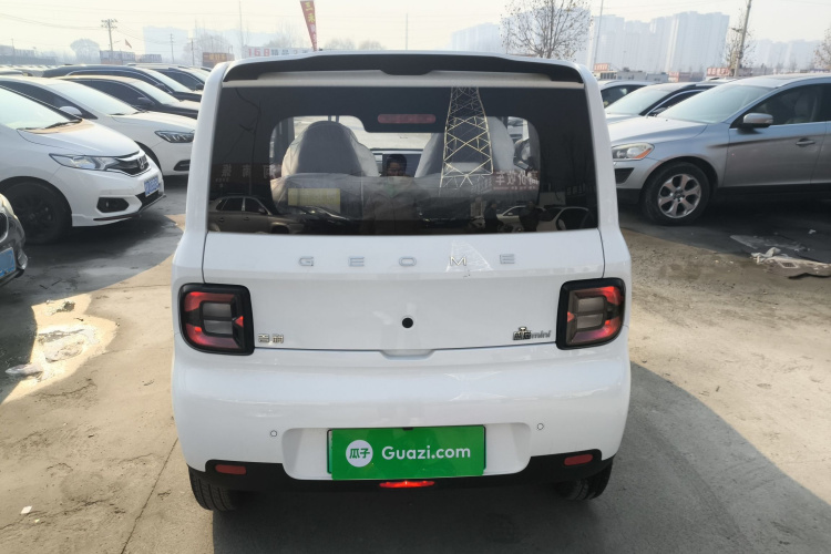 吉利银河 熊猫 2025款 210km 元气熊车身外观6