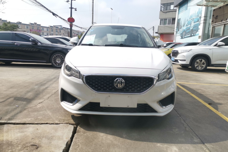 名爵3 2017款 1.5L 自动智联豪华版车身外观2