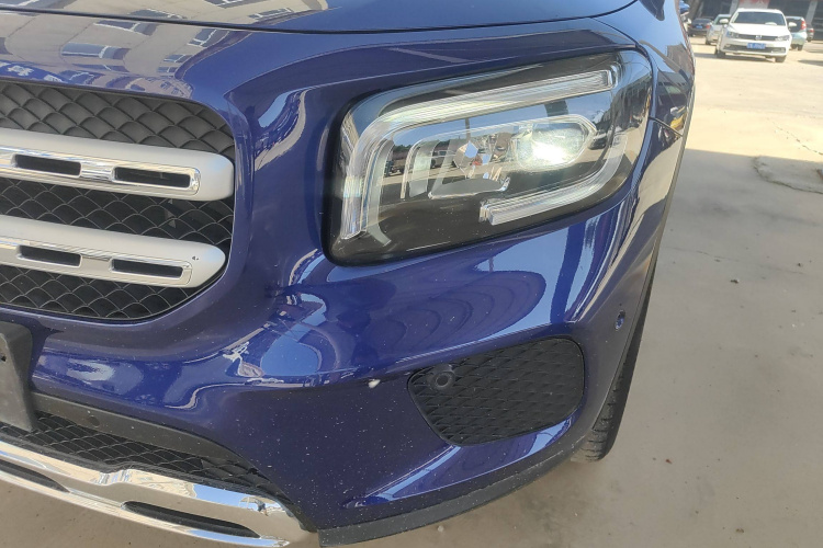 奔驰GLB 2020款 GLB 200 动感型局部细节36