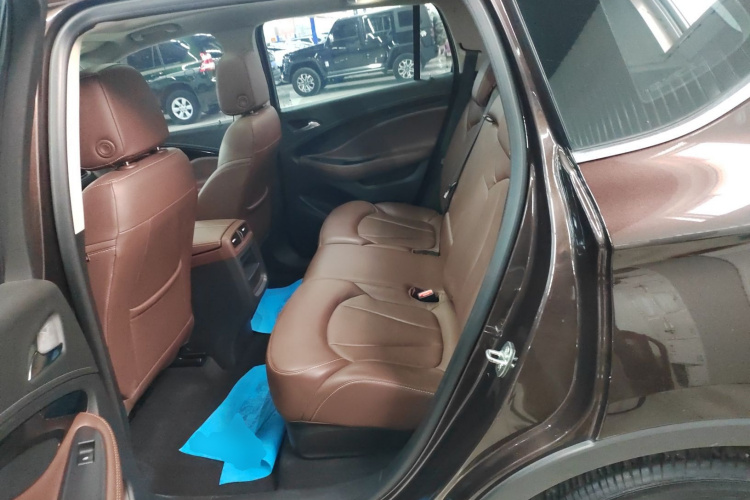 别克 昂科威 2021款 532T 两驱精英型中控内饰7004