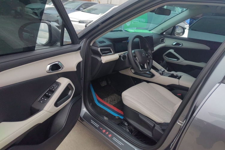 比亚迪 元UP 2024款 401KM 超越型中控内饰20