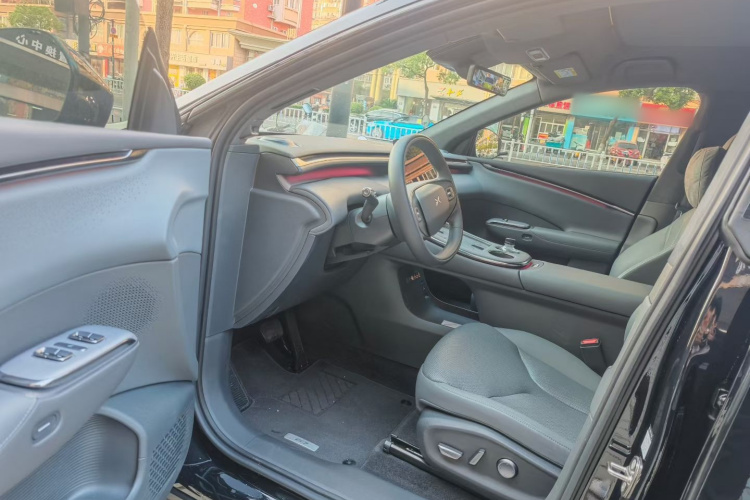 小鹏G7 2025款 702 超长续航 Max车身外观6008