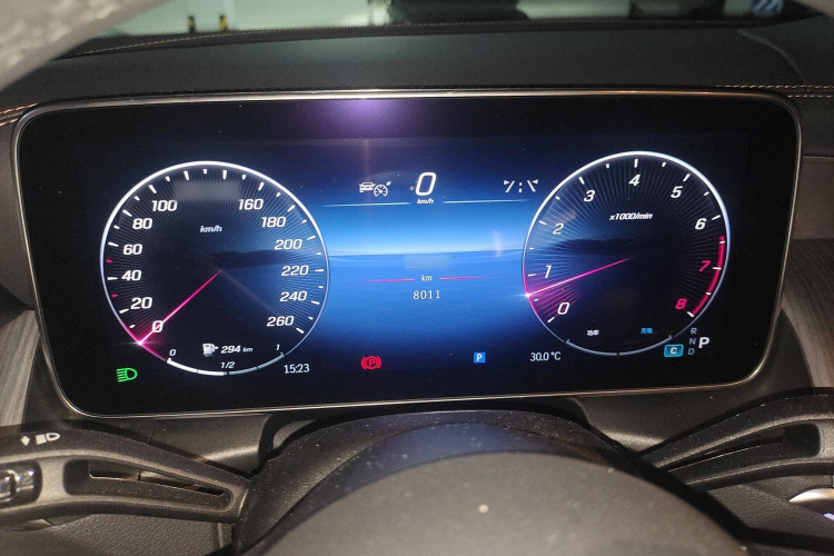 奔驰GLC 2023款 GLC 260 L 4MATIC 豪华型 5座局部细节14