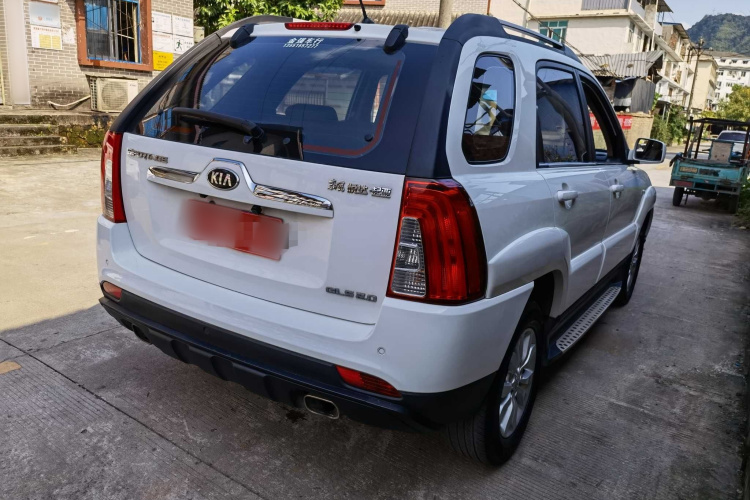 起亚 狮跑 2013款 2.0L 手动两驱版GL车身外观6008