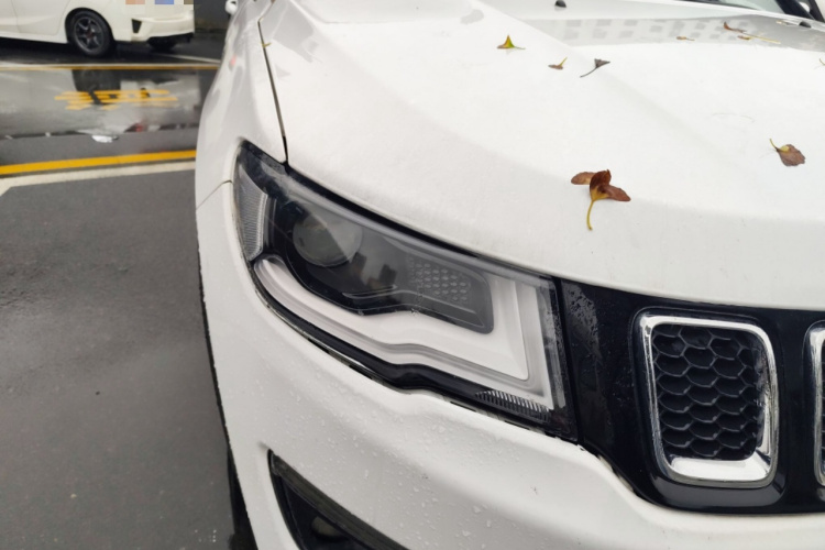 Jeep 指南者 2019款 220T 自动家享炫酷版车身外观6006