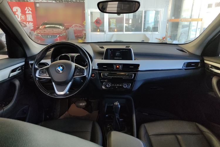 宝马X1 2019款 sDrive20Li 领先型中控内饰12