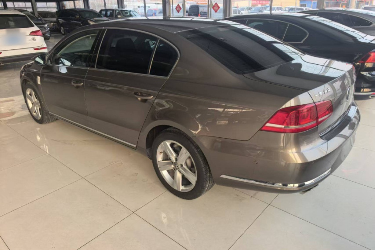 大众 迈腾 2015款 2.0TSI 尊贵型车身外观6003